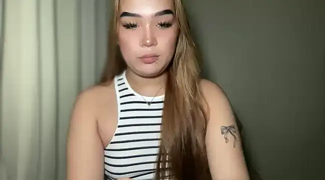 Snapshot of MissCataleyaxxx chatting on December 7, 2024, 12:52 am MissCataleyaxxx online show from December 7, 2024, 12:52 am