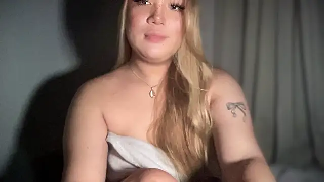 Snapshot of MissCataleyaxxx chatting on September 28, 2025, 9:03 am MissCataleyaxxx online show from September 28, 2025, 9:03 am