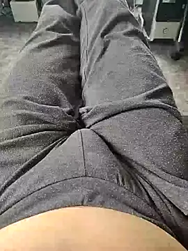 kiam471 online show from February 24, 2026, 1:42 pm