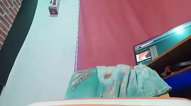 paulavletina21 online show from February 18, 2025, 1:00 pm