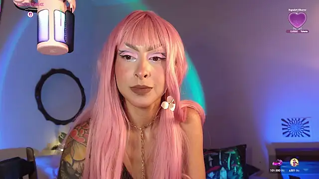 Snapshot of Cinamoonn chatting on September 8, 2025, 6:29 pm Cinamoonn online show from September 8, 2025, 6:29 pm