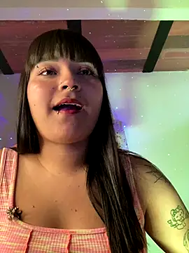 Snapshot of Little_kari chatting on October 9, 2025, 9:24 pm Little kari online show from October 9, 2025, 9:24 pm