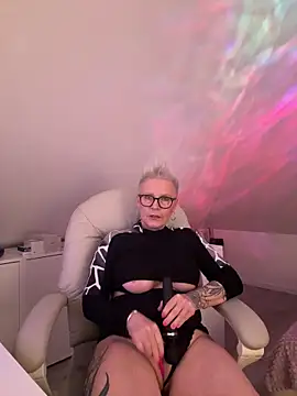 Snapshot of German_Milf chatting on March 9, 2026, 2:10 pm German Milf online show from March 9, 2026, 2:10 pm