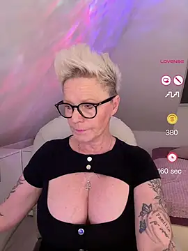 Snapshot of German_Milf chatting on April 29, 2026, 12:53 pm German Milf online show from April 29, 2026, 12:53 pm
