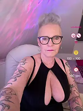 Snapshot of German_Milf chatting on May 6, 2026, 1:27 pm German Milf online show from May 6, 2026, 1:27 pm