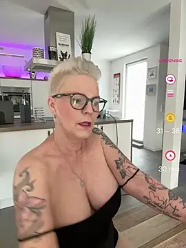 Snapshot of German_Milf chatting on May 9, 2026, 1:05 pm German Milf online show from May 9, 2026, 1:05 pm
