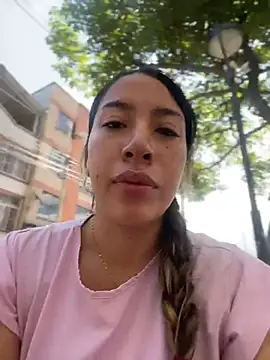 Snapshot of daniela_henao chatting on May 22, 2026, 3:06 pm daniela henao online show from May 22, 2026, 3:06 pm