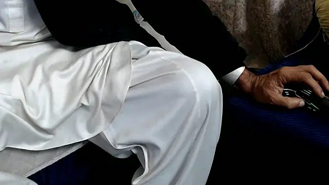 amrozia online show from January 6, 2025, 10:57 am