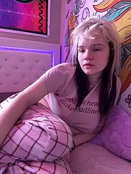 Cutiepiespanks online show from April 12, 2026, 8:36 pm