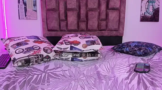 NaughtyAnaa online show from January 11, 2025, 6:14 am