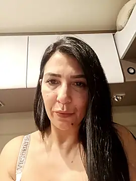 Snapshot of Cataleya80 chatting on February 18, 2026, 5:31 pm Cataleya80 online show from February 18, 2026, 5:31 pm