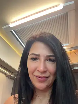 Cataleya80 online show from May 3, 2026, 9:37 am