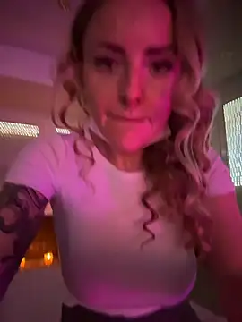 EmaSalis online show from March 15, 2026, 9:04 am