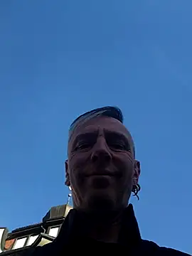 seelengleich online show from November 29, 2025, 1:03 pm