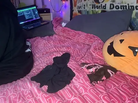 N1NT3NDH03 online show from October 30, 2025, 3:52 am