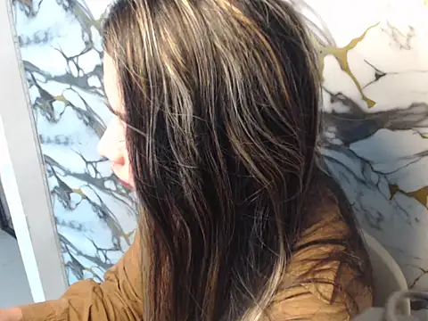 Urbabygirl jenny online show from April 28, 2026, 5:01 am