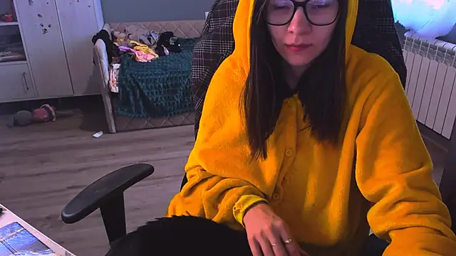 MollyLollipop online show from December 5, 2025, 6:11 am