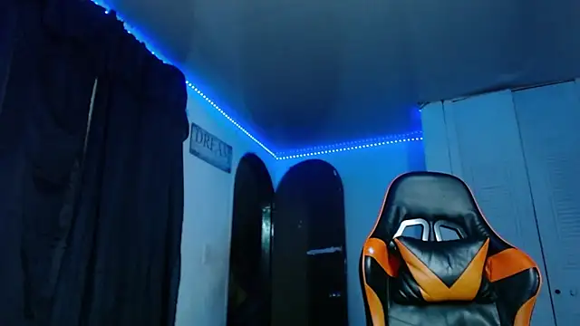 Adam Hudsond online show from October 4, 2025, 3:48 am