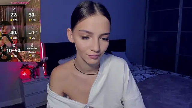 SophieCatty online show from November 27, 2025, 5:53 am