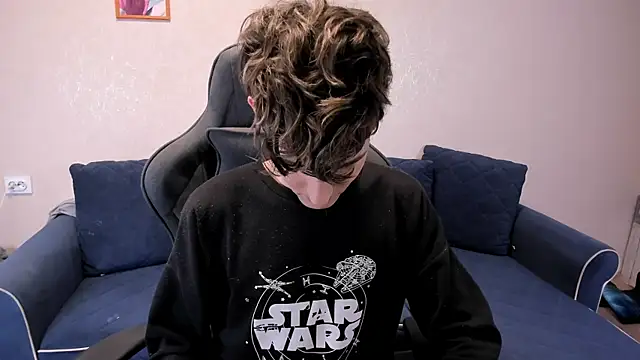 James Mills online show from October 9, 2025, 7:01 pm