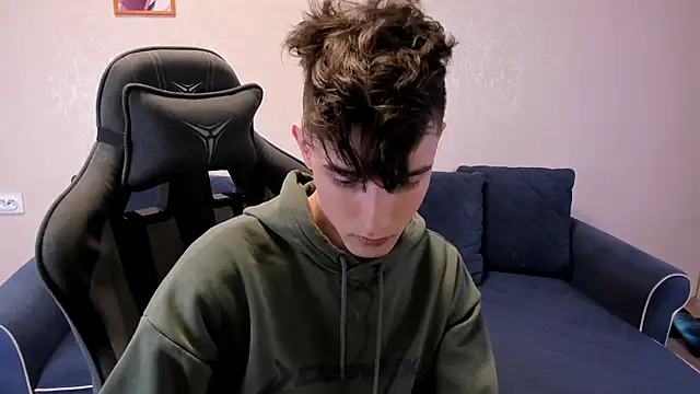 James Mills online show from October 25, 2025, 6:35 pm