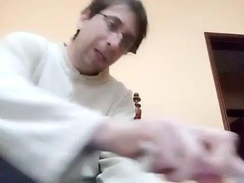 White rabbit  online show from January 10, 2025, 2:23 pm