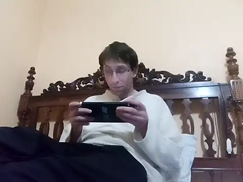 White rabbit  online show from January 10, 2025, 9:31 pm