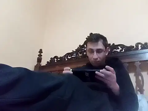 White rabbit  online show from January 19, 2025, 10:06 pm