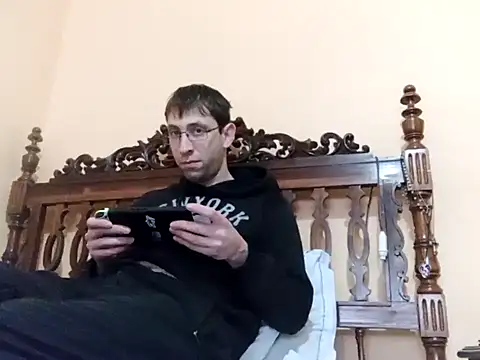 White rabbit  online show from January 21, 2025, 9:57 am