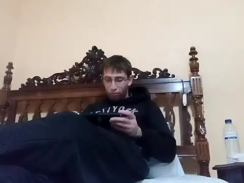 White rabbit  online show from January 24, 2025, 11:37 am