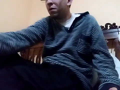 White rabbit  online show from February 6, 2025, 8:34 pm