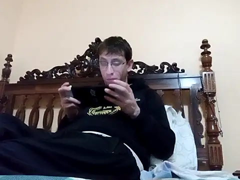 White rabbit  online show from February 13, 2025, 2:09 pm