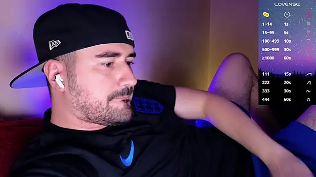 DominantTheo online show from February 22, 2026, 3:51 am