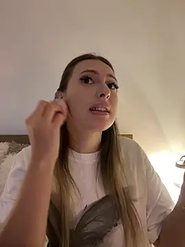 Eva Ryen online show from November 9, 2025, 4:16 pm