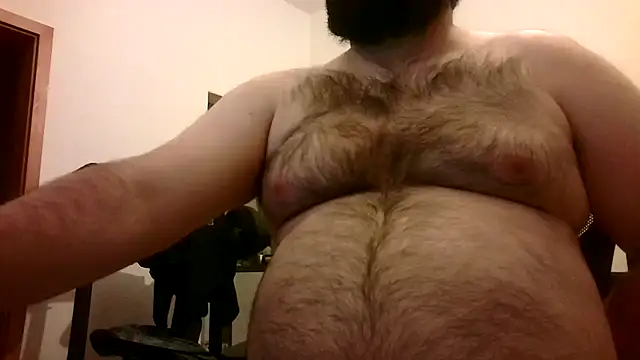 Snapshot of Superbearc89 chatting on October 24, 2025, 10:06 pm Superbearc89 online show from October 24, 2025, 10:06 pm