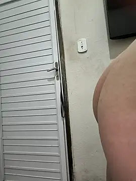 Snapshot of VIC22SECRET chatting on November 16, 2025, 1:11 am VIC22SECRET online show from November 16, 2025, 1:11 am