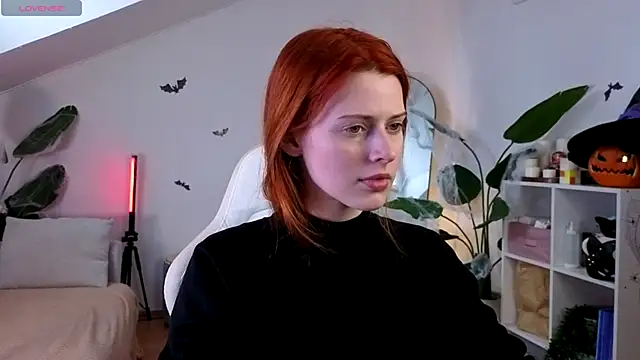 doll lesli online show from November 5, 2025, 8:36 am