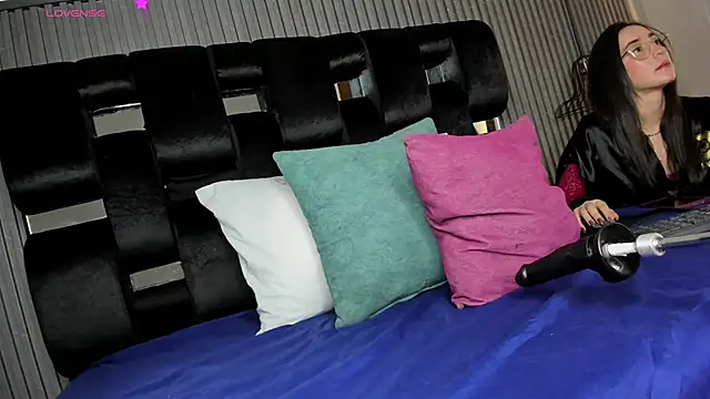 levana1 online show from November 13, 2025, 9:36 pm