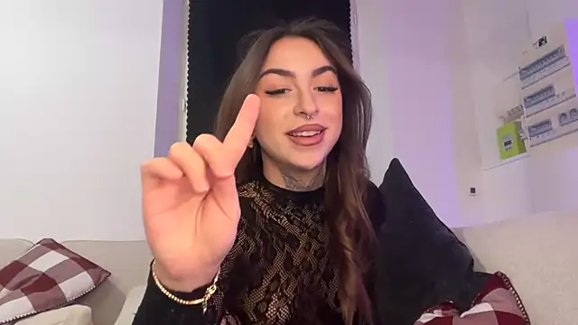 Snapshot of onefire56 chatting on January 11, 2026, 9:09 pm onefire56 online show from January 11, 2026, 9:09 pm