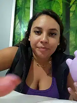 LizzRouse online show from October 8, 2025, 9:45 pm