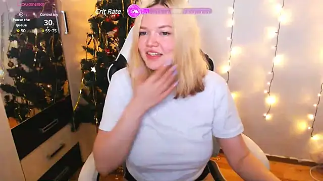 Snapshot of mary_lunar chatting on December 21, 2024, 5:14 am mary lunar online show from December 21, 2024, 5:14 am