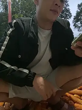 Naughty--asian online show from March 12, 2025, 11:09 am