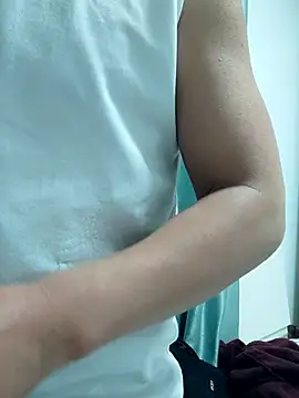 guozuo online show from April 5, 2026, 1:52 pm