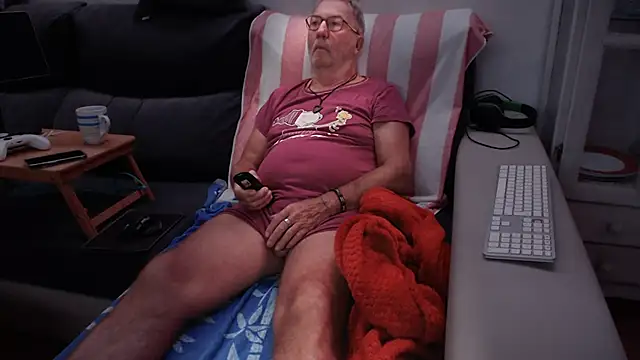 Nudelschwanz online show from October 10, 2025, 3:05 am