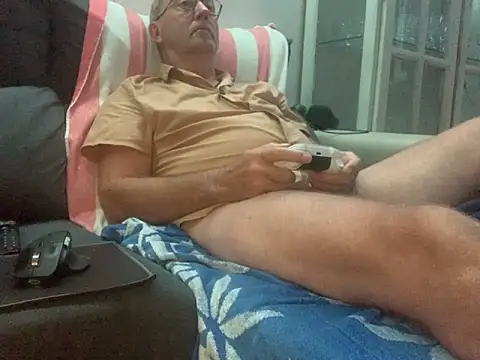 Nudelschwanz online show from October 26, 2025, 5:46 am