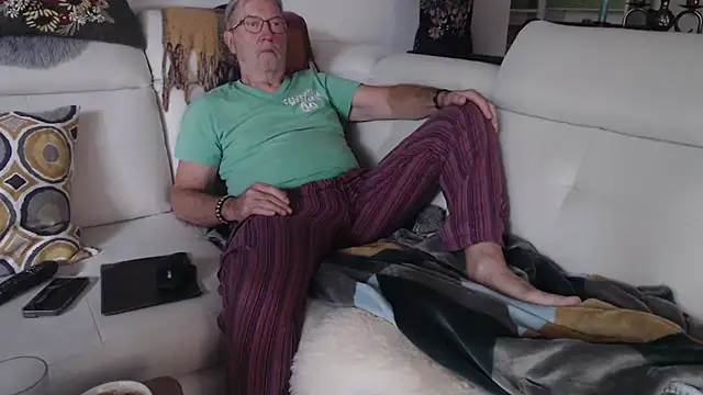 Nudelschwanz online show from June 1, 2026, 7:10 am