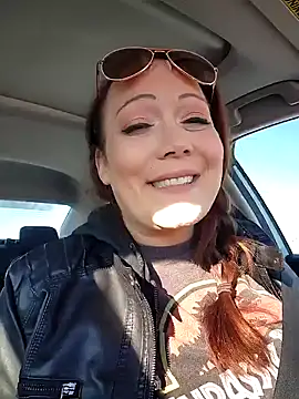 Snapshot of BBWQUEENBEEE chatting on January 26, 2025, 6:16 pm BBWQUEENBEEE online show from January 26, 2025, 6:16 pm