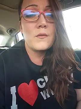 Snapshot of BBWQUEENBEEE chatting on March 9, 2025, 9:36 pm BBWQUEENBEEE online show from March 9, 2025, 9:36 pm