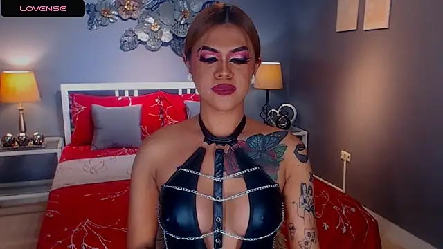 StellaStrong30 online show from February 2, 2025, 8:02 am