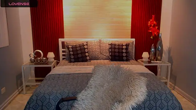 StellaStrong30 online show from September 20, 2025, 6:31 pm